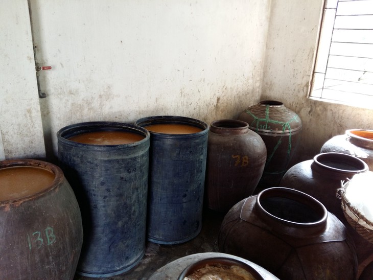 Soy sauce making in Cu Da village  - ảnh 3