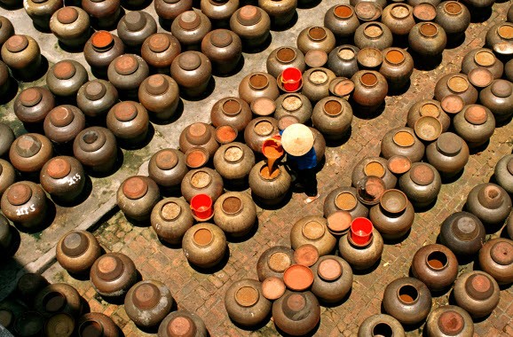 Soy sauce making in Cu Da village  - ảnh 1