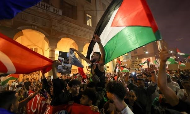 Israel prepares all-out attack on Gaza, anti-violence protests held across countries - ảnh 1