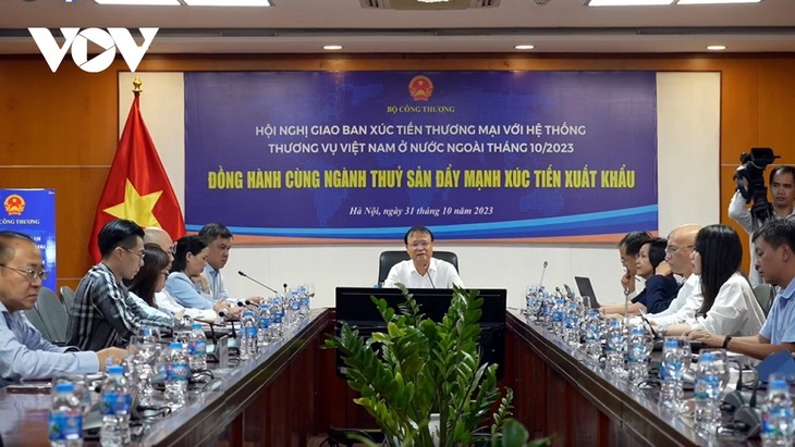 Ministry of Industry and Trade helps seafood sector promote exports  - ảnh 1