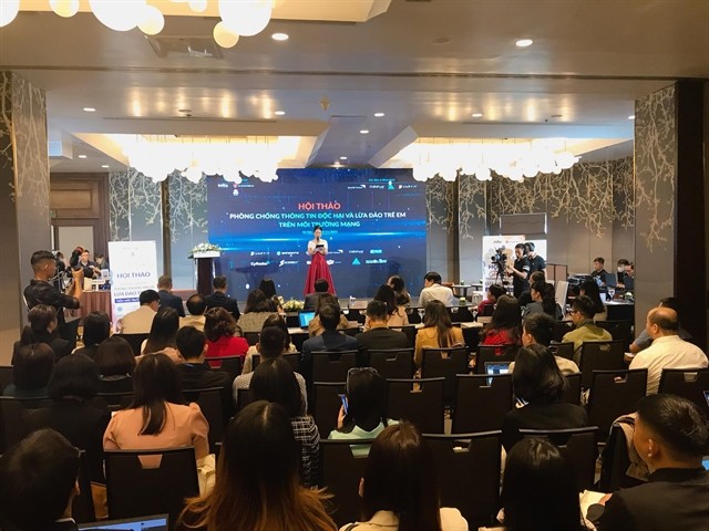 Society urged to prevent malicious, false online information harmful to children - ảnh 1