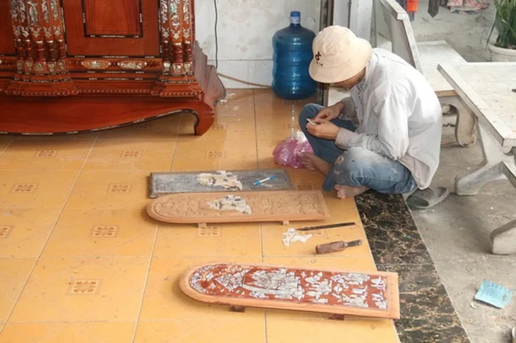 Go Cong – popular altar cabinet making village - ảnh 2