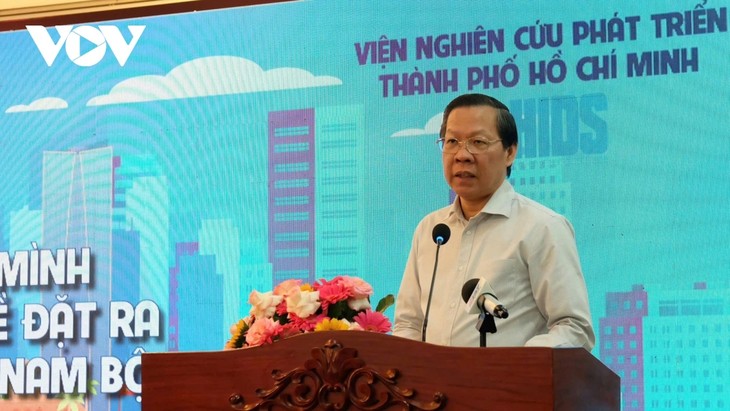 Ho Chi Minh City identifies its leading role in national rising era  - ảnh 1