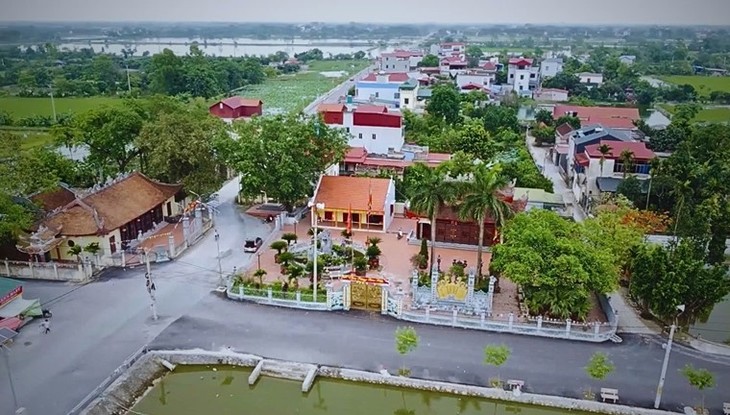 A thousand-year-old village preserves Vietnamese ao dai tradition - ảnh 1