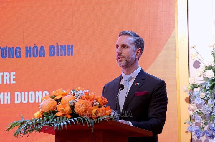 Center to help survivors of gender-based violence opens in Hoa Binh province - ảnh 2