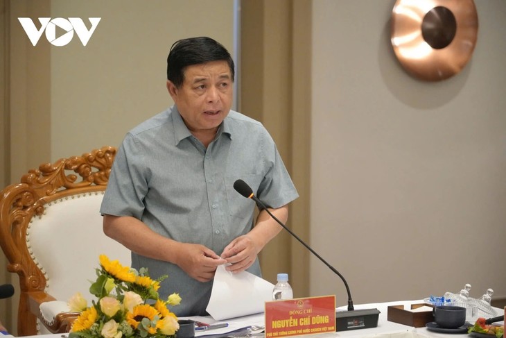 Deputy PM works with Kien Giang authorities on APEC 2027 preparations  - ảnh 1