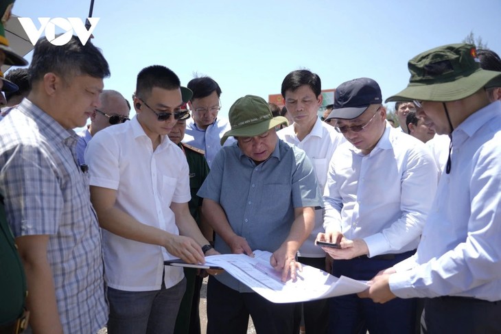 Deputy PM works with Kien Giang authorities on APEC 2027 preparations  - ảnh 2