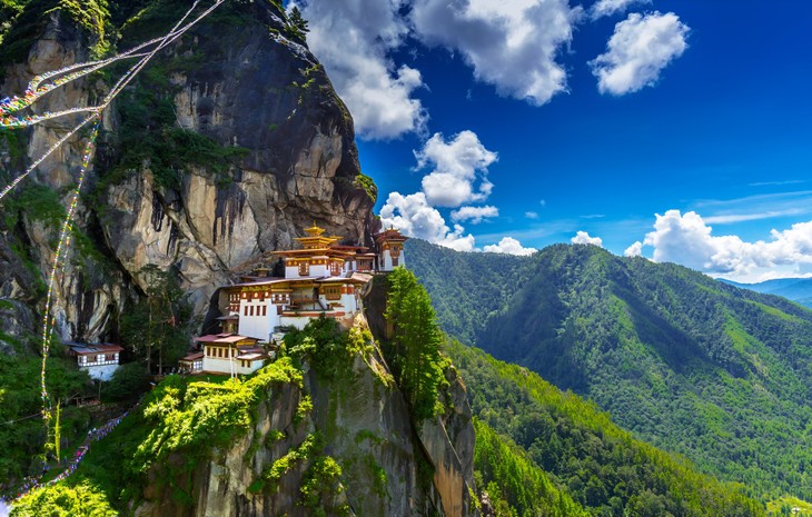 Bhutan, the world’s happiest country - ảnh 1