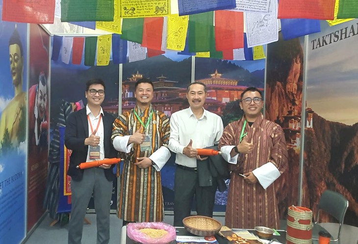 Bhutan, the world’s happiest country - ảnh 2