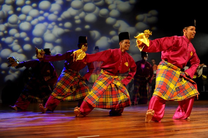 Zapin: The footsteps that carry Malaysia’s identity - ảnh 1