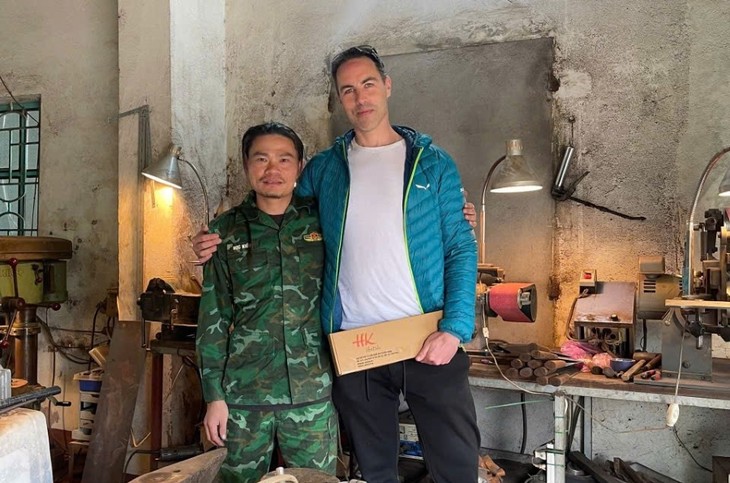 300-year-old blacksmithing village in Thanh Hoa keeps forging tradition alive - ảnh 3