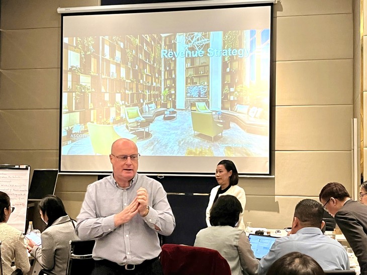 Industry-academic collaboration strengthened to foster human resource quality - ảnh 1