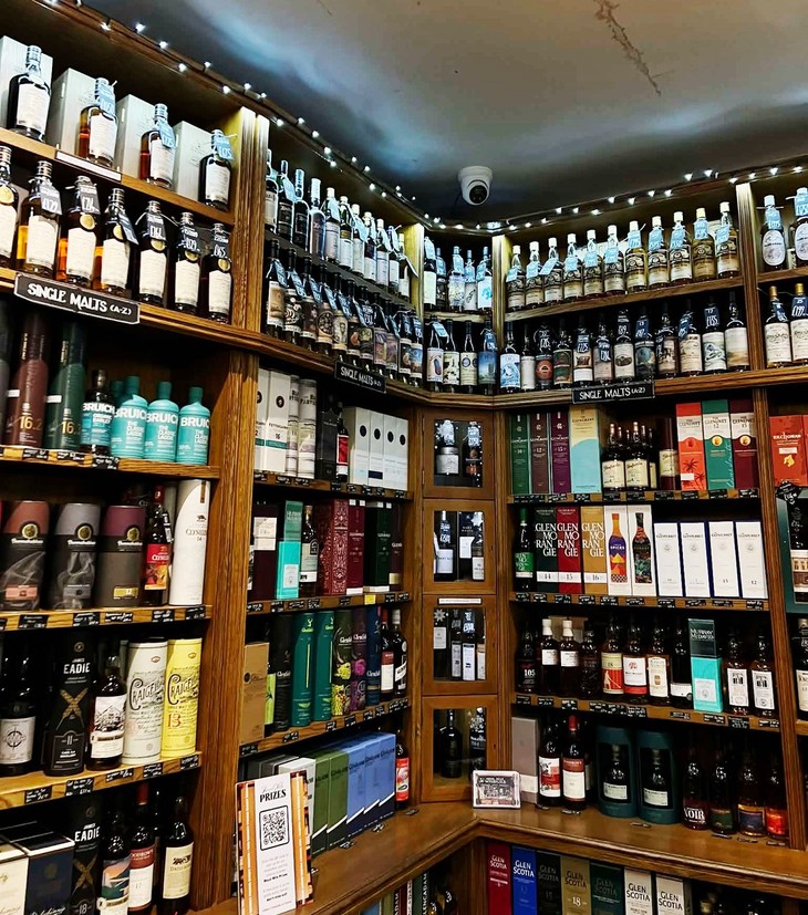 Where peat smoke meets laughter - ảnh 1