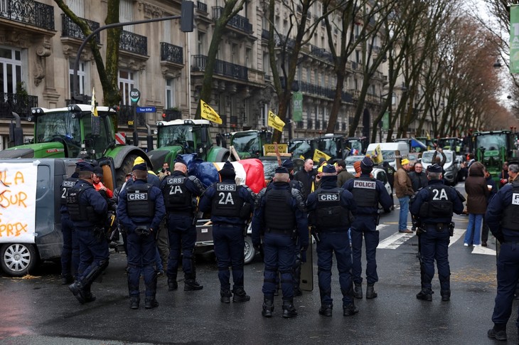 Farmers push back as EU-MERCOSUR trade deal heads to vote - ảnh 1