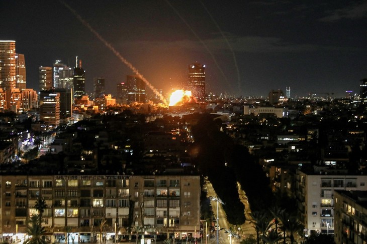 Israel to ease wartime restrictions - ảnh 1