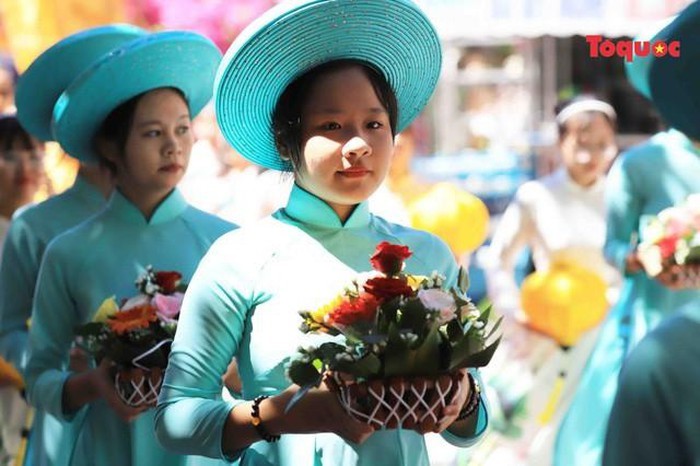 All Souls' Day festival  in Danang’s Marble Mountain relic site - ảnh 4