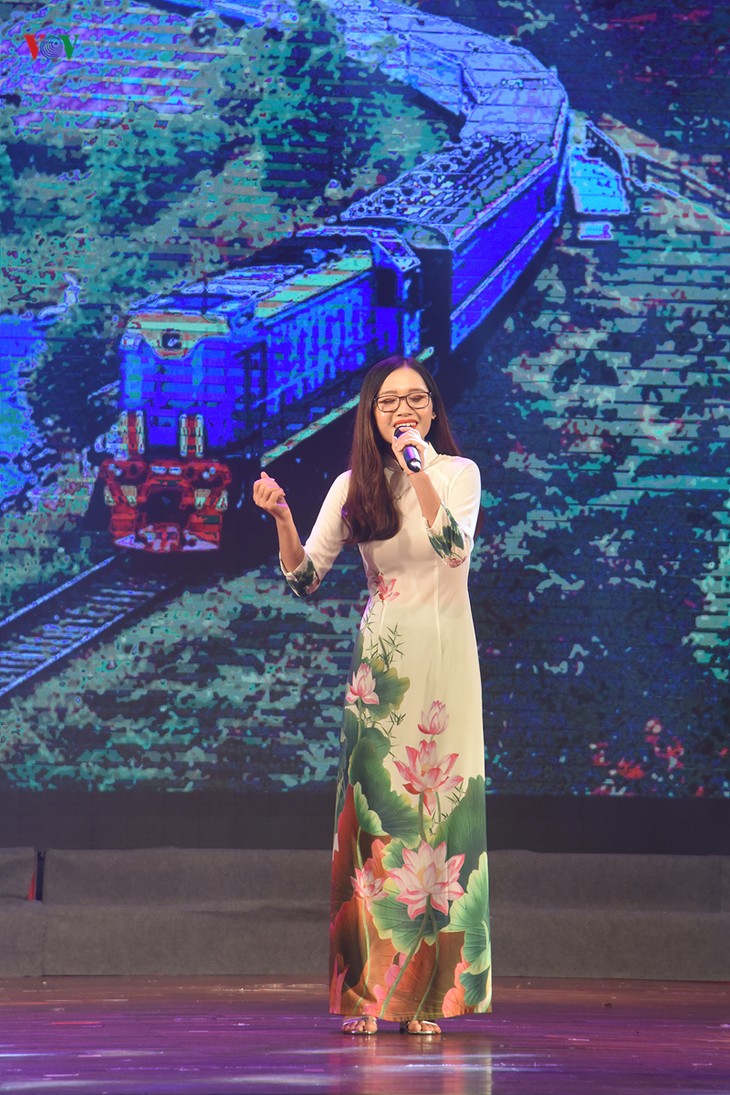 Toàn cảnh Liên hoan văn nghệ quần chúng VOV khu vực phía Bắc năm 2019 - ảnh 28