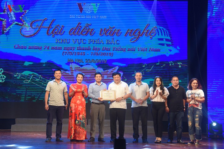 Toàn cảnh Liên hoan văn nghệ quần chúng VOV khu vực phía Bắc năm 2019 - ảnh 37