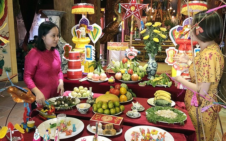 Hoạt động văn hóa Tết Trung thu truyền thống năm 2019 tại Hà Nội thu hút du khách - ảnh 4