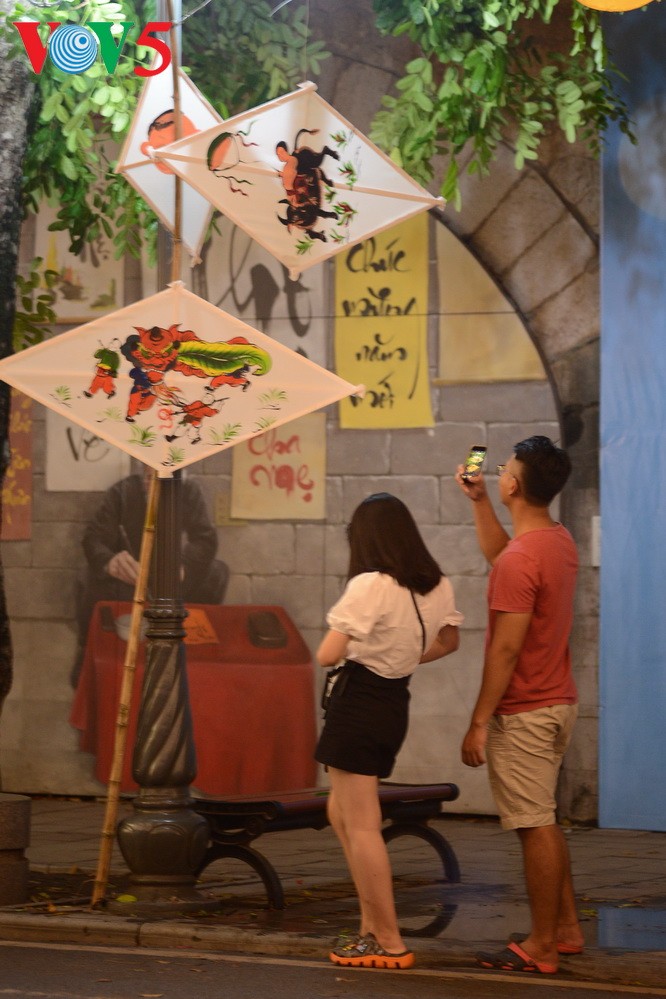 Hoạt động văn hóa Tết Trung thu truyền thống năm 2019 tại Hà Nội thu hút du khách - ảnh 10