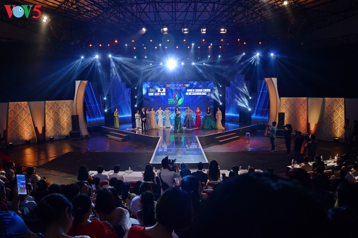 Lung linh sắc màu đêm chung kết cuộc thi sắc đẹp “Press Green Beauty 2019“ - ảnh 1