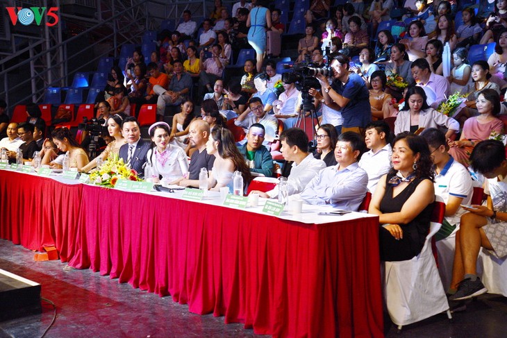 Lung linh sắc màu đêm chung kết cuộc thi sắc đẹp “Press Green Beauty 2019“ - ảnh 20