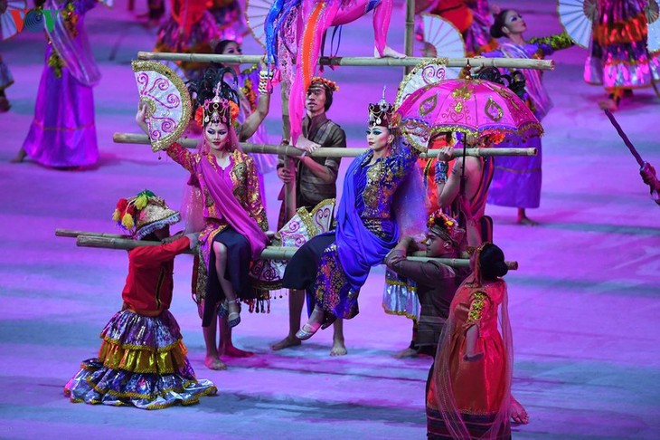 Toàn cảnh lễ khai mac Sea Games 30 - ảnh 7