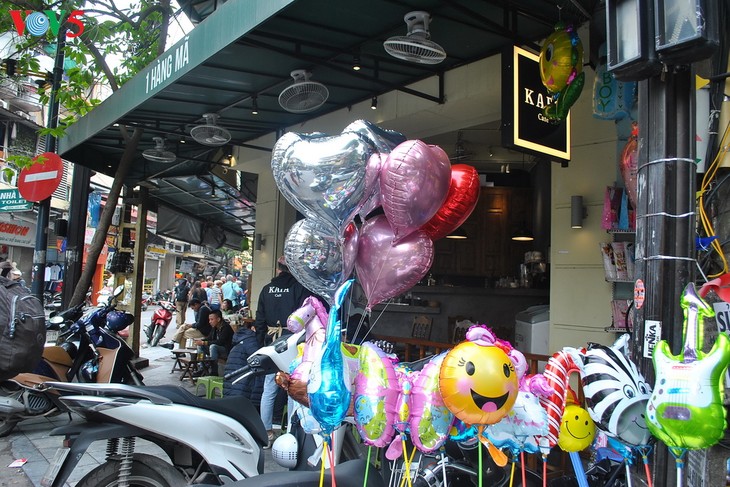 Thị trường mùa Valentine bị ảnh hưởng bởi dịch COVID-19 - ảnh 14
