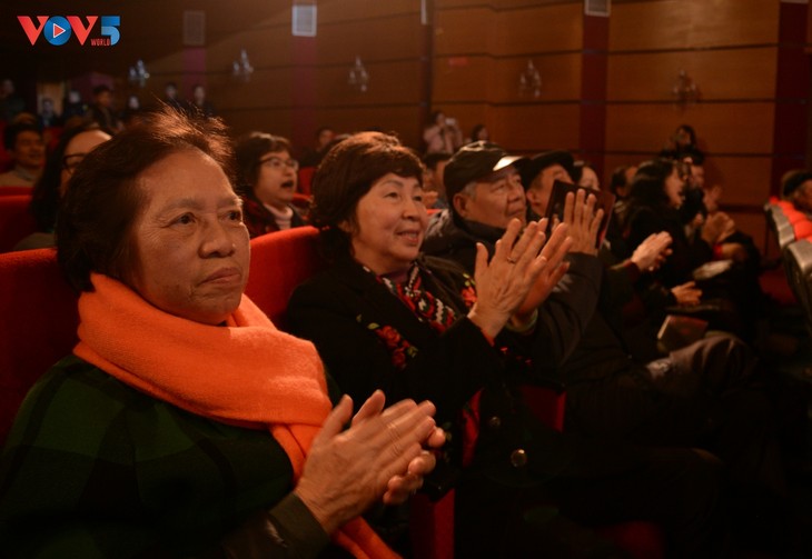 “Cây đại thụ và cánh én tuổi thơ” - Món quà sinh nhật ý nghĩa dành tặng nhạc sĩ Phạm Tuyên - ảnh 12