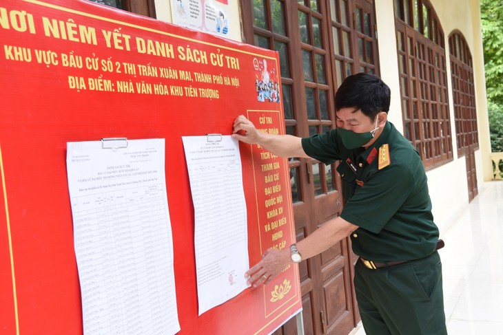 Bầu cử trong tâm dịch COVID-19: Ngập tràn tự hào, nghiêm túc tuân thủ quy định phòng dịch - ảnh 14