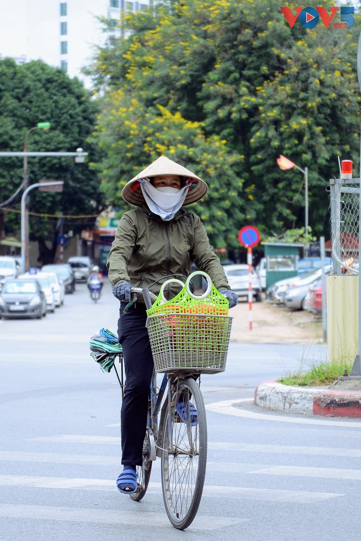 Thủ đô Hà Nội đón rét đầu đông - ảnh 2