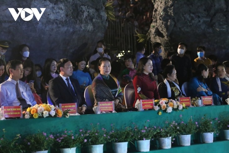 Festival Áo dài Quảng Ninh 2022 - ảnh 1