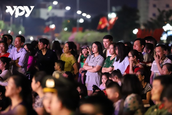 Hùng tráng chương trình nghệ thuật “Bản hùng ca Sơn La - Tây Bắc” - ảnh 10