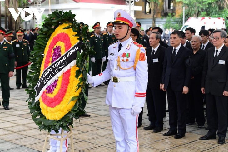 Toàn cảnh lễ viếng Tổng Bí thư Nguyễn Phú Trọng sáng ngày 25/7/2024 - ảnh 32