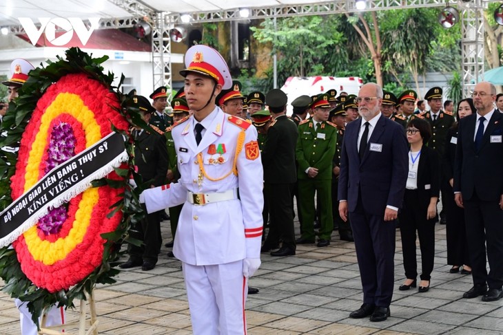 Toàn cảnh lễ viếng Tổng Bí thư Nguyễn Phú Trọng sáng ngày 25/7/2024 - ảnh 36