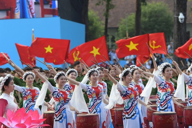 Lễ kỷ niệm, diễu binh, diễu hành 50 năm Ngày Giải phóng miền Nam, thống nhất đất nước (30/4/1975-30/4/2025) - ảnh 7