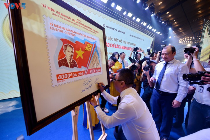 Tưng bừng khai mạc Hội báo toàn quốc 2025 - ảnh 10