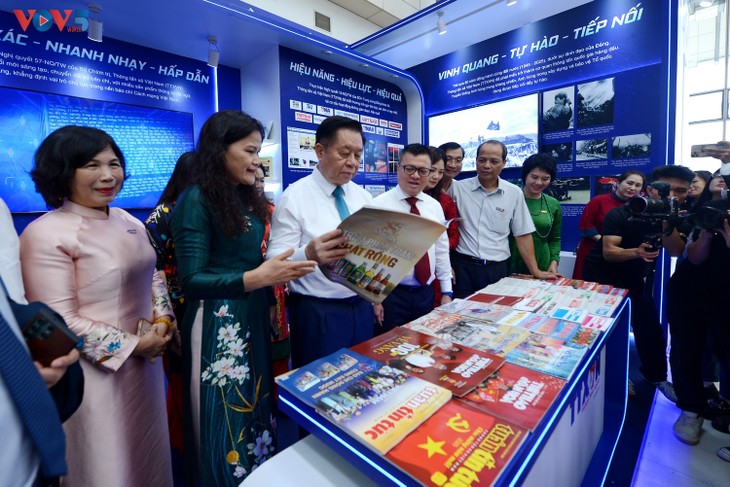 Tưng bừng khai mạc Hội báo toàn quốc 2025 - ảnh 12