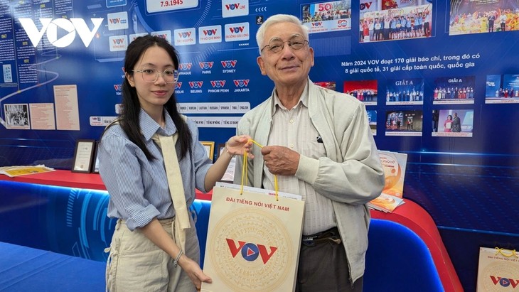 Hội báo toàn quốc 2025: Nhiều hoạt động sôi nổi tại gian trưng bày của VOV - ảnh 5