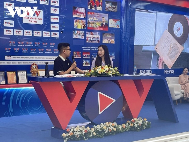 Hội báo toàn quốc 2025: Nhiều hoạt động sôi nổi tại gian trưng bày của VOV - ảnh 9