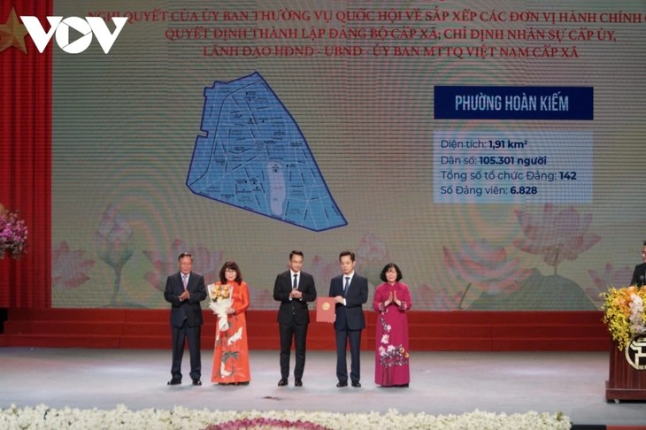 Danh sách 126 bí thư xã, phường của Hà Nội sau khi sắp xếp ĐVHC cấp xã - ảnh 1