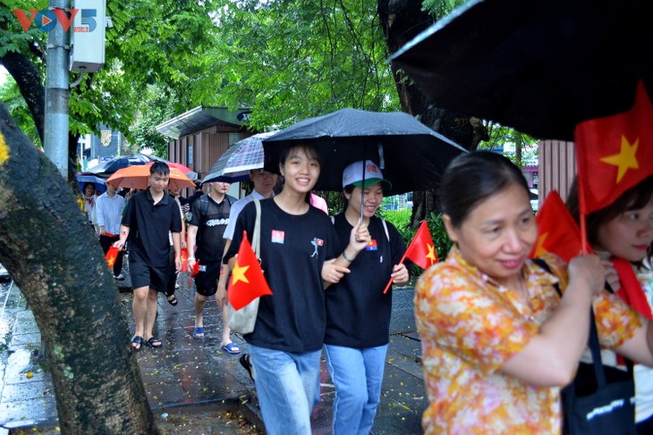 Người dân háo hức trải nghiệm “Trở về thời khắc thiêng liêng“ - ảnh 3