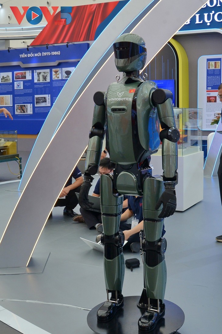 Dấu ấn khoa học kỹ thuật cao trong các gian Triển lãm quốc gia A80 - ảnh 19