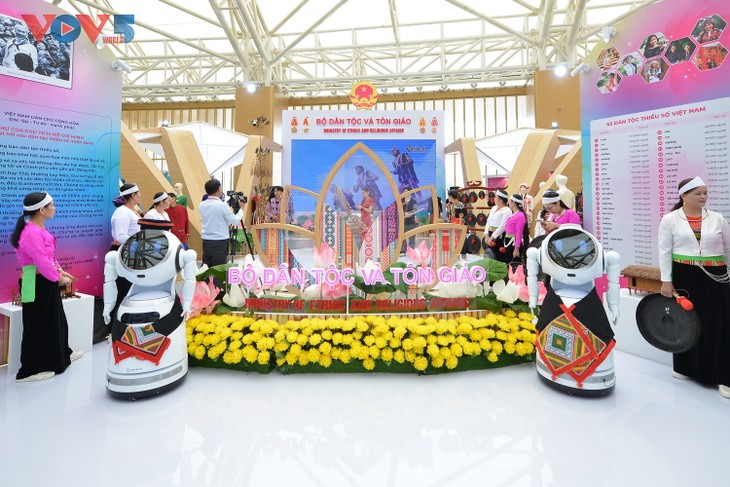 Dấu ấn khoa học kỹ thuật cao trong các gian Triển lãm quốc gia A80 - ảnh 20