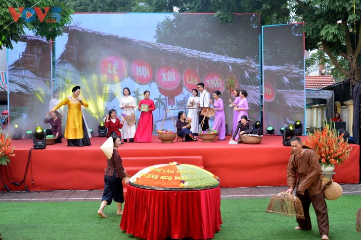 Lễ hội xôi Phú Thượng - Quảng bá di sản tới bạn bè năm Châu - ảnh 18