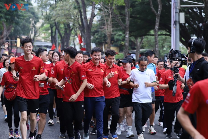 Hàng triệu người tham gia Ngày chạy Vì sức khỏe toàn dân - ảnh 9