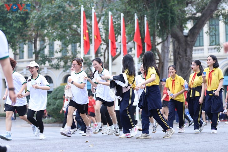 Hàng triệu người tham gia Ngày chạy Vì sức khỏe toàn dân - ảnh 13