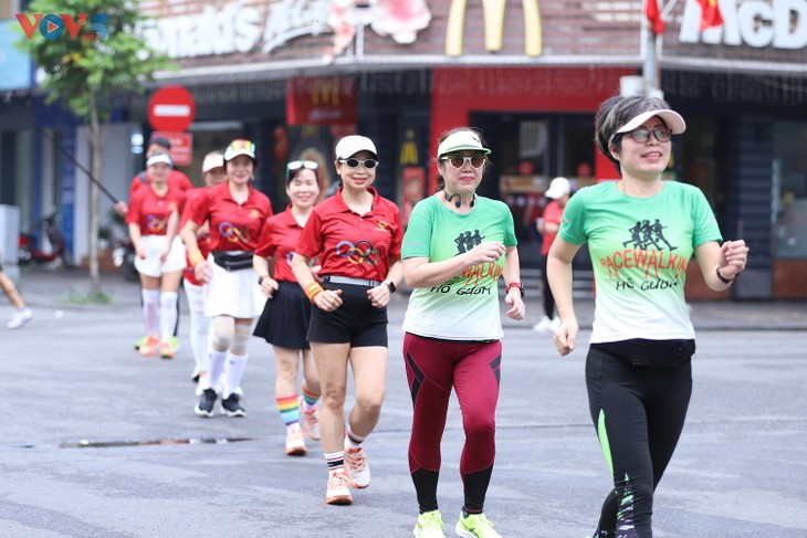 Hàng triệu người tham gia Ngày chạy Vì sức khỏe toàn dân - ảnh 12