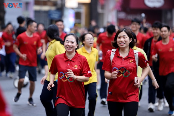 Hàng triệu người tham gia Ngày chạy Vì sức khỏe toàn dân - ảnh 16