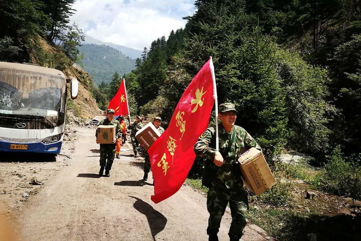 La Chine frappée par deux séismes  - ảnh 1